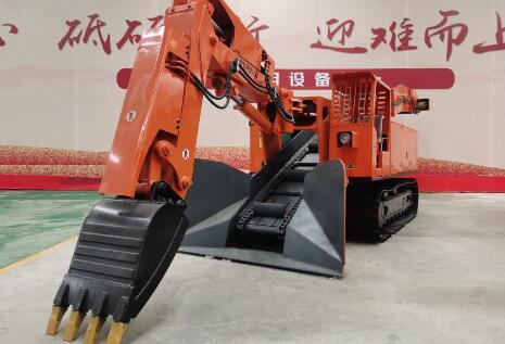 履帶式扒渣機(jī)的特點(diǎn)是什么呢？這五點(diǎn)了解下！